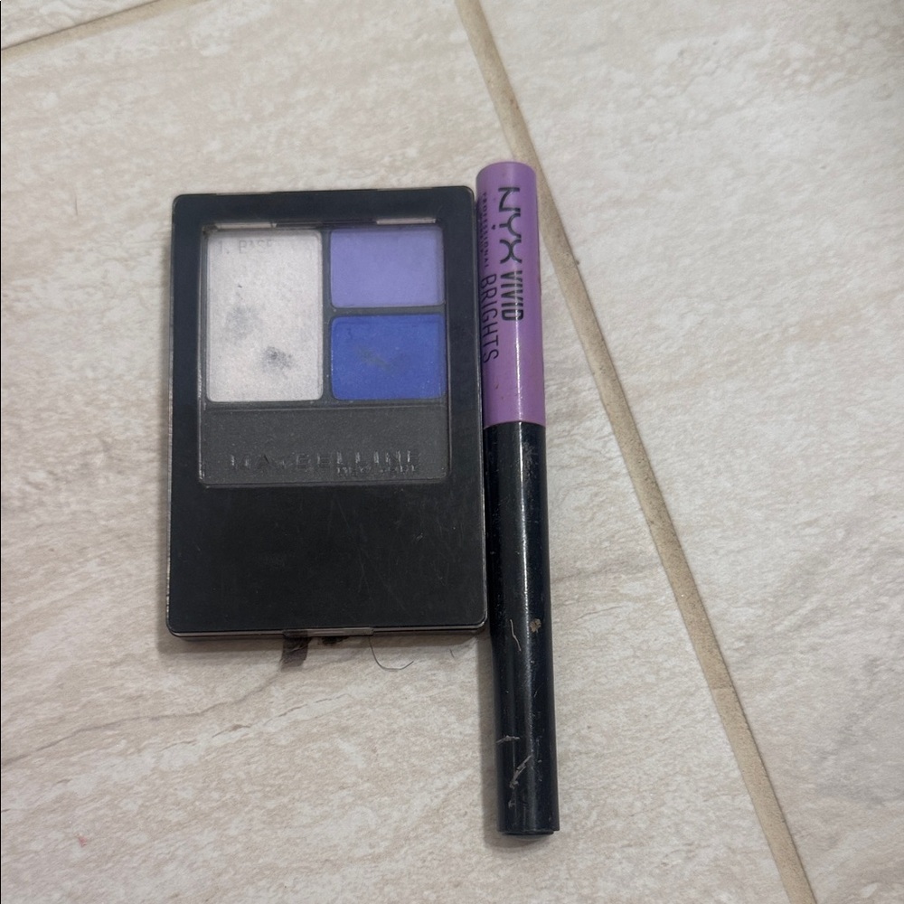 NYX Purple Eyeliner & Lavender-Blue Eyeshadow Quad